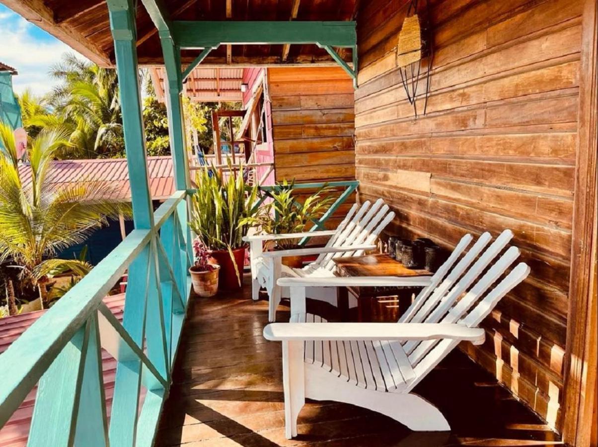 Villa Amaya Bocas del Toro Exterior foto